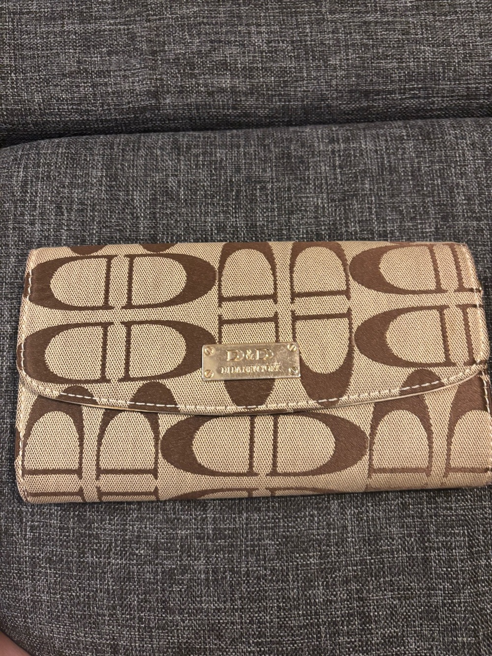 D&D Dita New York Signature Logo Brown Tan Canvas Clutch